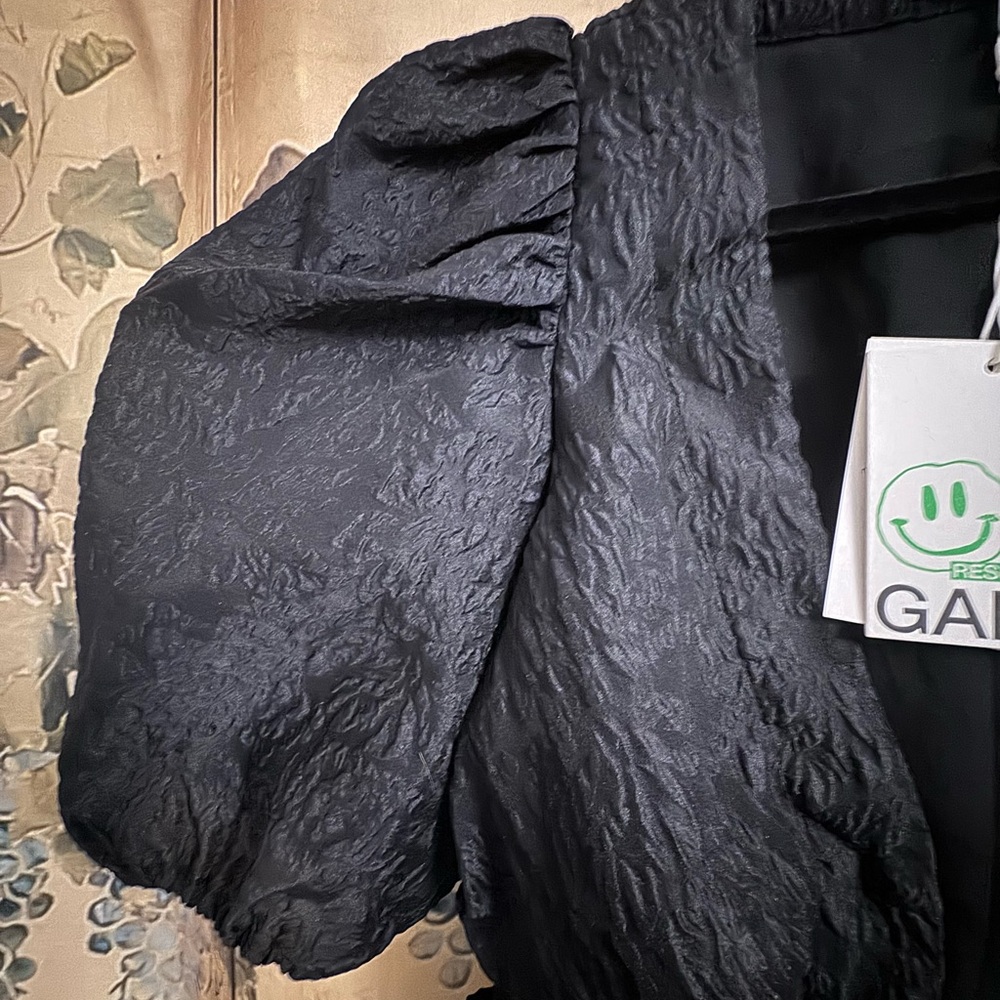 Ganni Black Crinkled Puff Sleeve Top - Picture 3 of 4